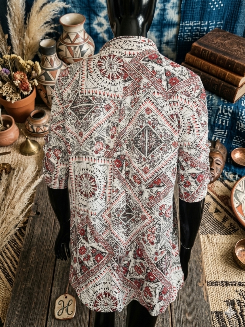 John Mark Geometric Print Blouse Size Small - Picture 2 of 11